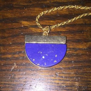 Pendant necklace